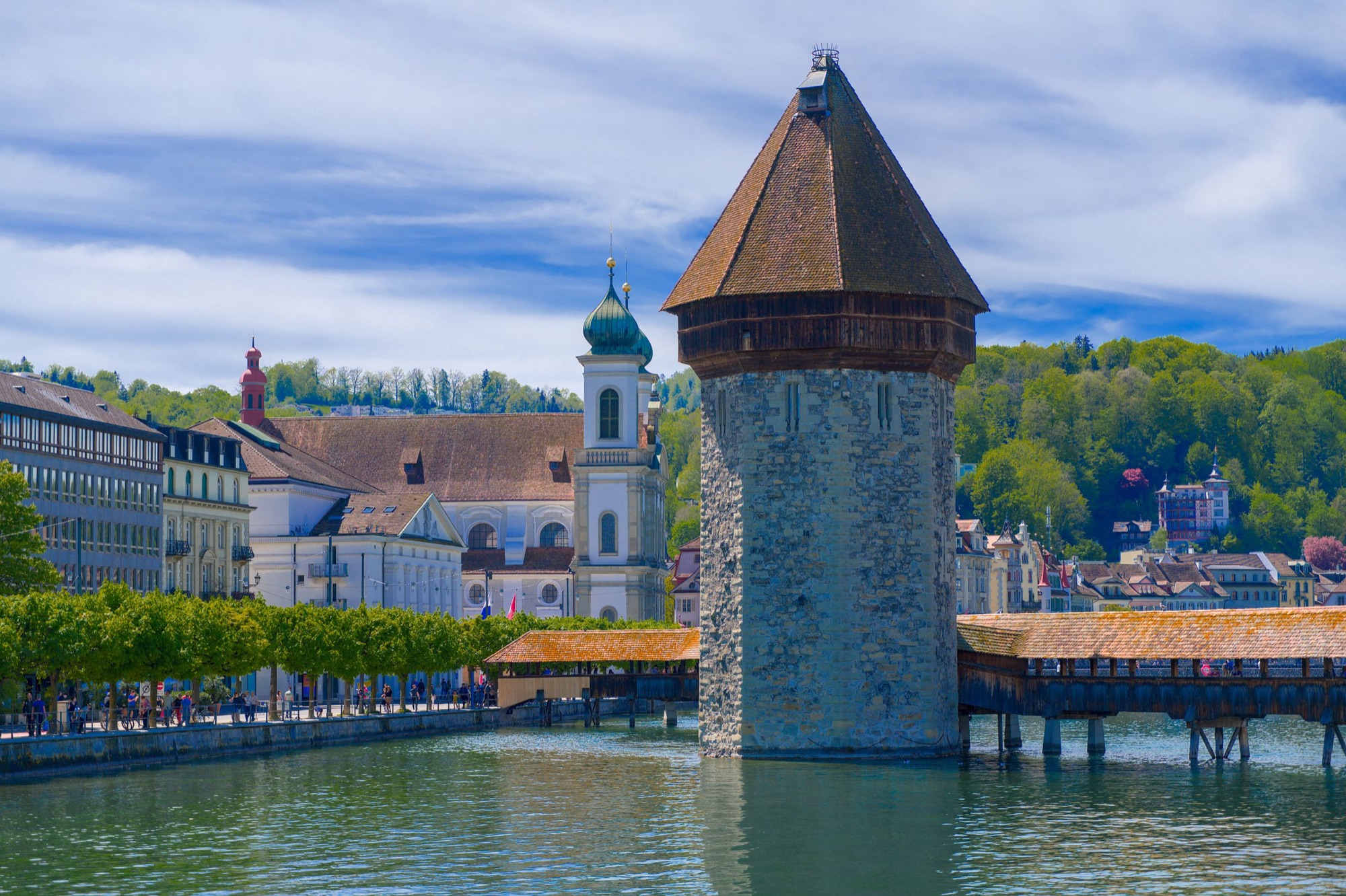 Kapellbrücke ve su kulesi