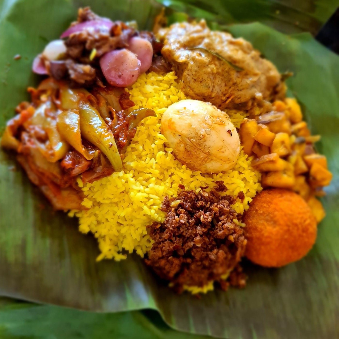 Rice and curry — Sri Lanka sofrası